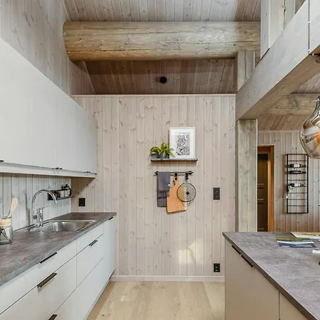 Modern With Beautiful Design By Galavatn بيت للعطل