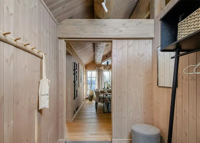 Modern With Beautiful Design By Galavatn 度假居